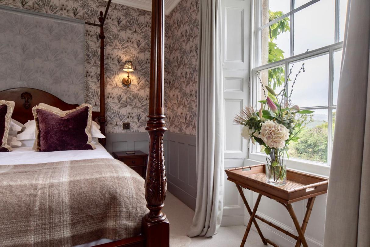 Burleigh Court Hotel Страуд Экстерьер фото