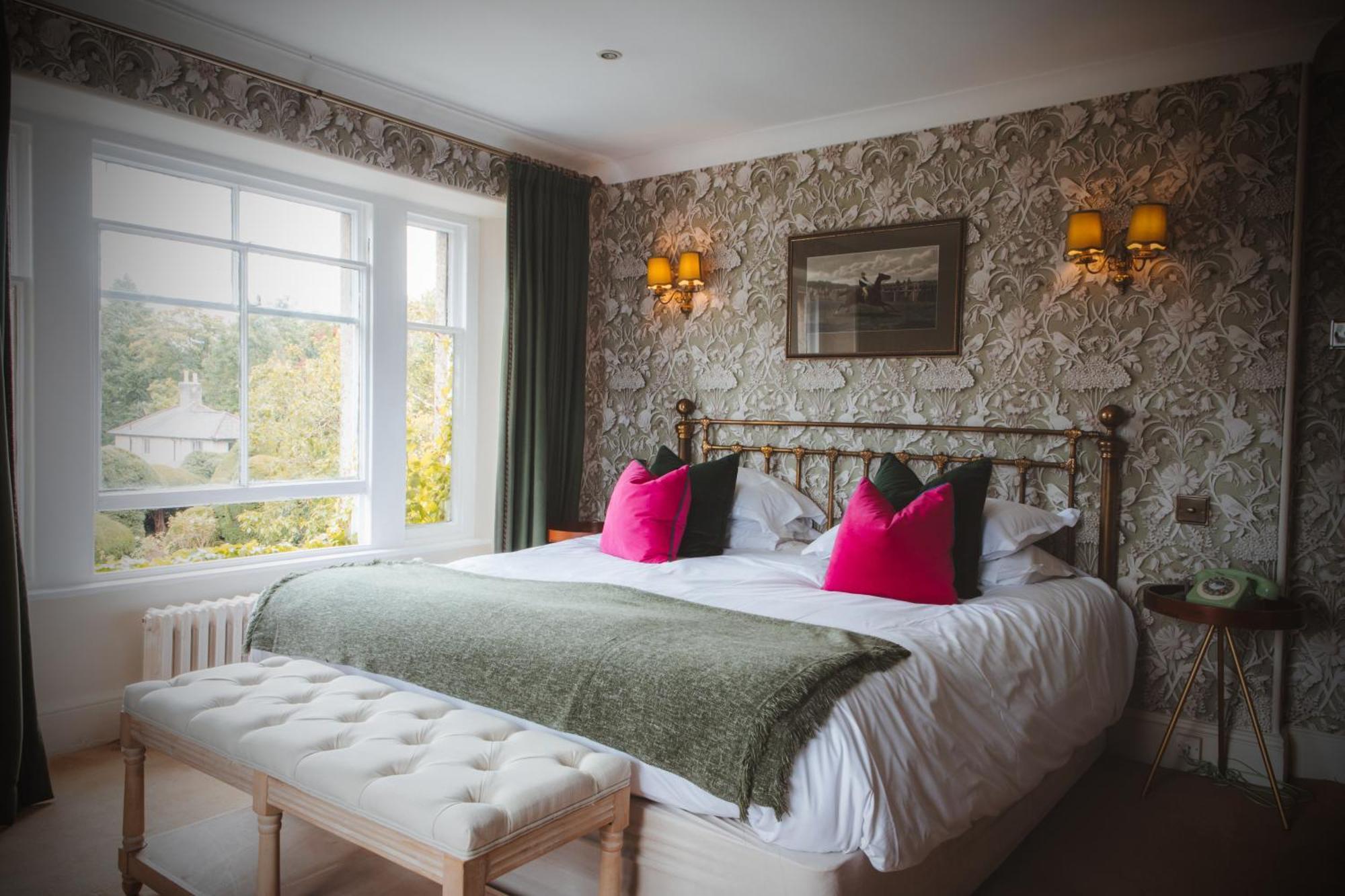 Burleigh Court Hotel Страуд Экстерьер фото
