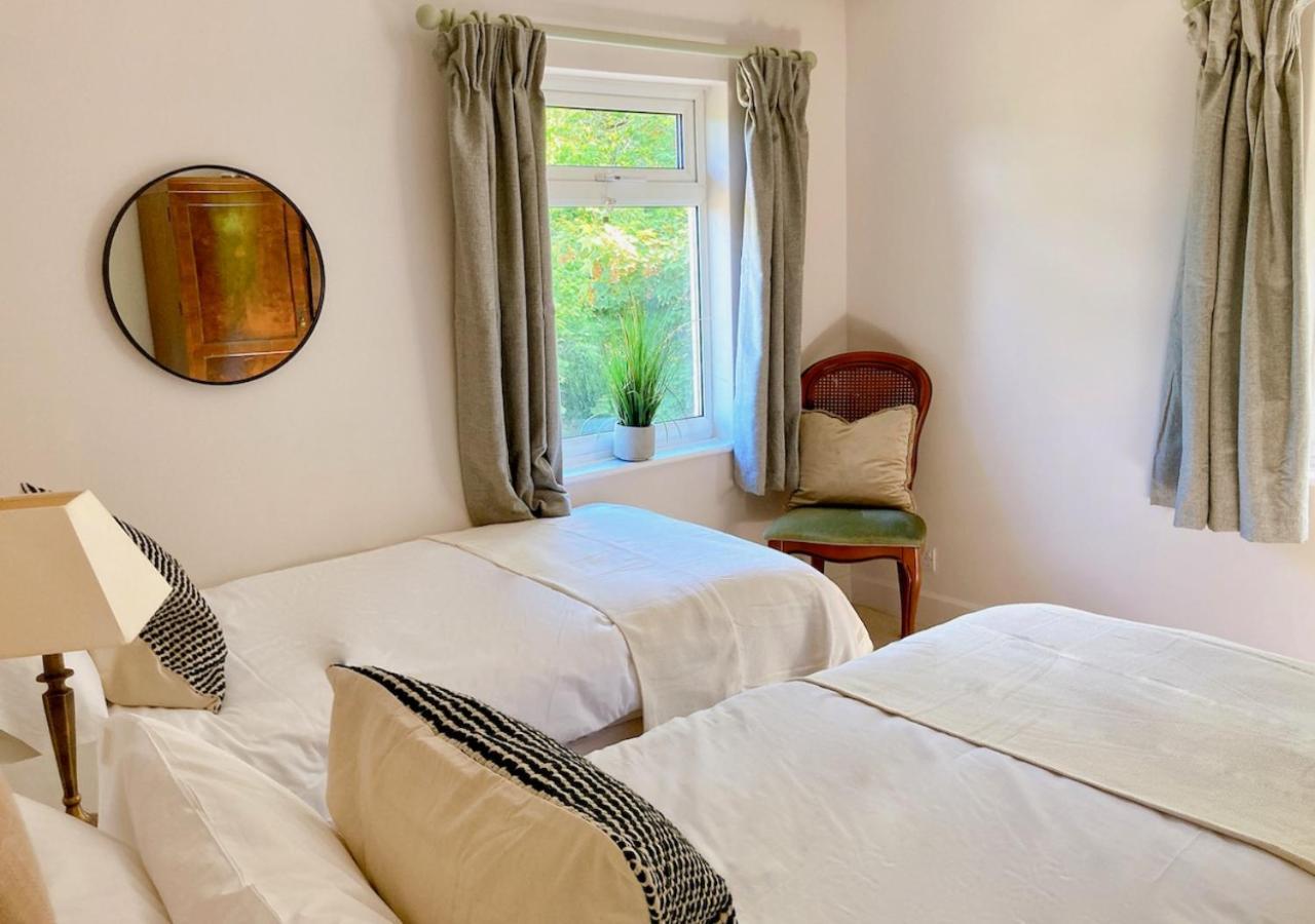 Burleigh Court Hotel Страуд Экстерьер фото